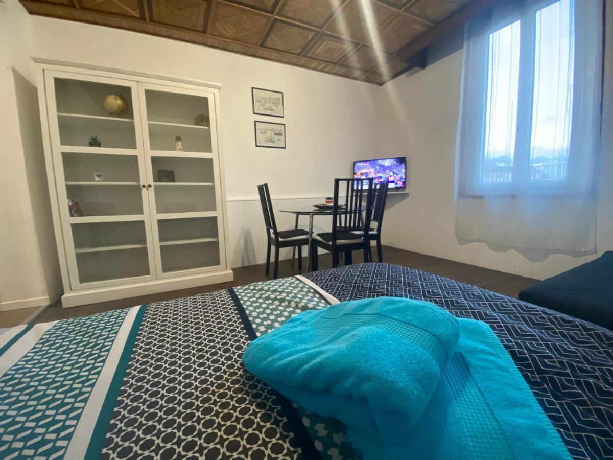 Apartamento Au Bouquet Troyen - Wifi - Calme Et Tranquillite Troyes Exterior foto
