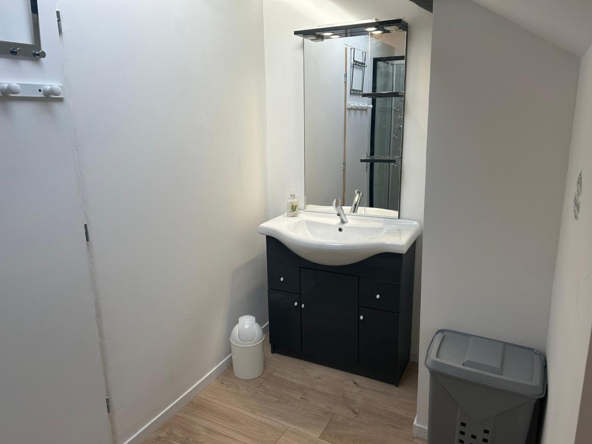 Apartamento Au Bouquet Troyen - Wifi - Calme Et Tranquillite Troyes Exterior foto