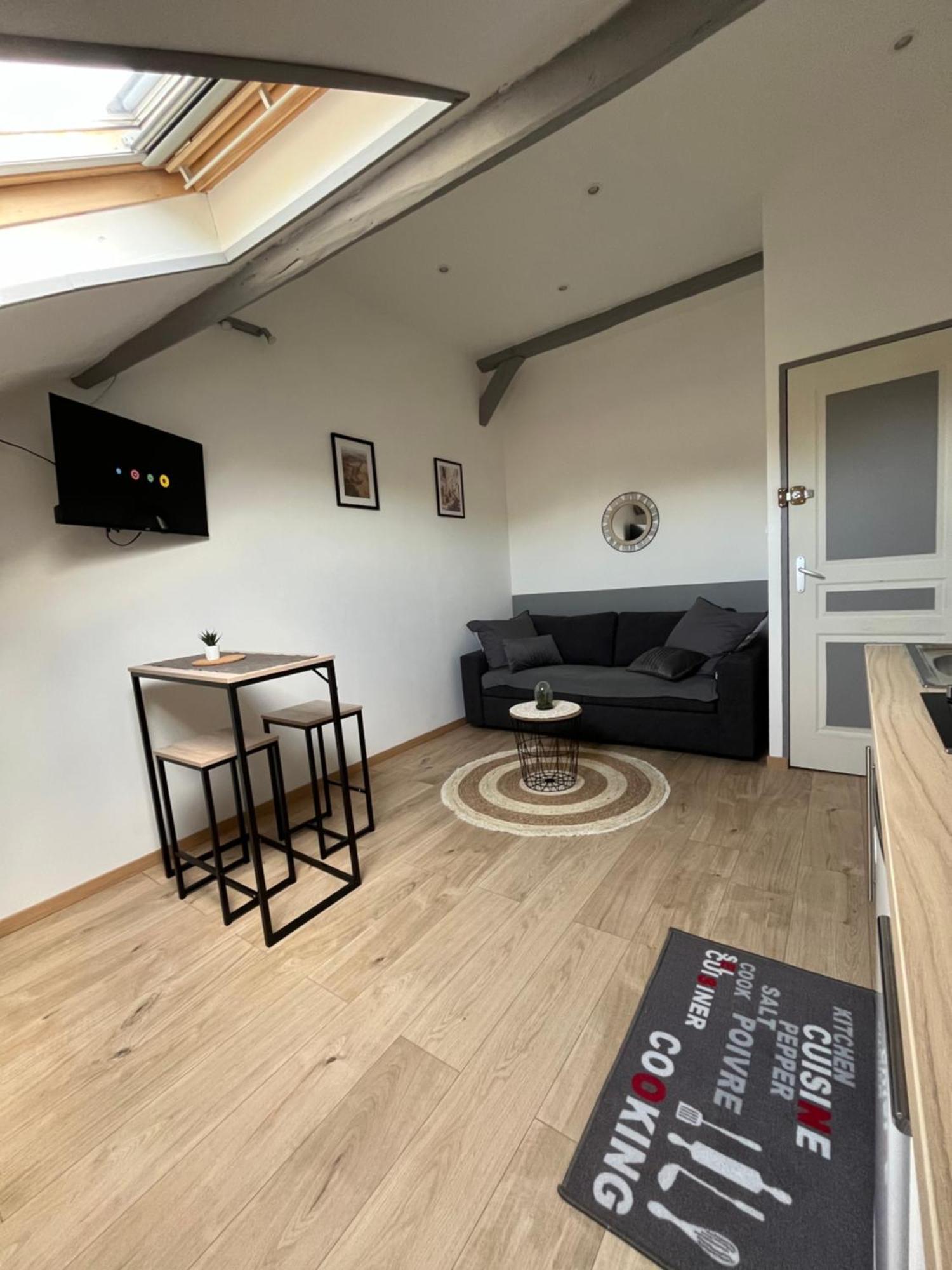 Apartamento Au Bouquet Troyen - Wifi - Calme Et Tranquillite Troyes Exterior foto