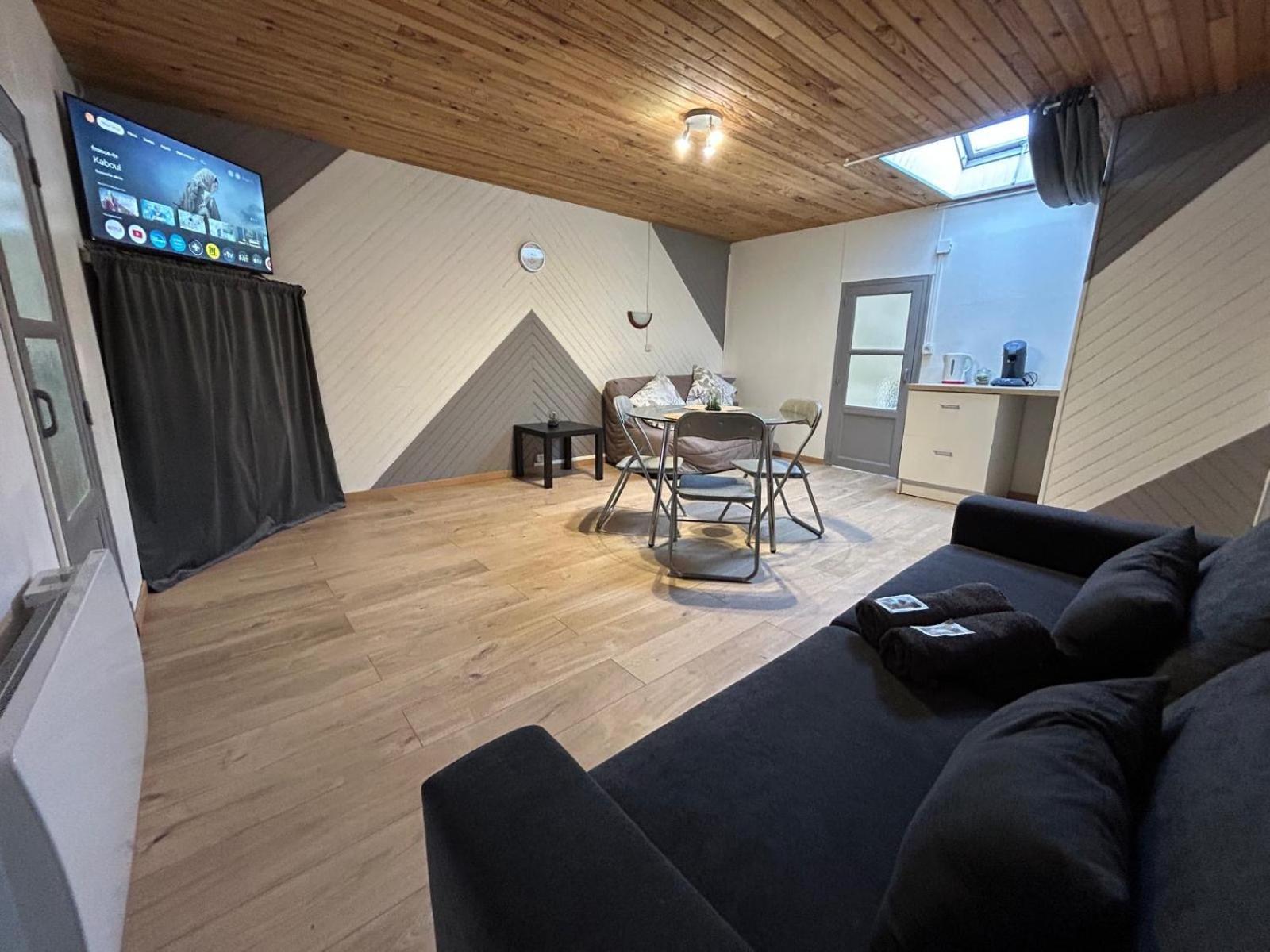 Apartamento Au Bouquet Troyen - Wifi - Calme Et Tranquillite Troyes Exterior foto